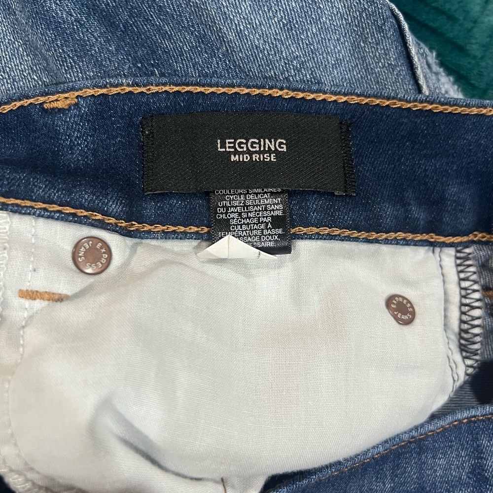 Express Y2K Light Wash Distressed Mid-rise Skinny Jeans - Picture 8 of 8